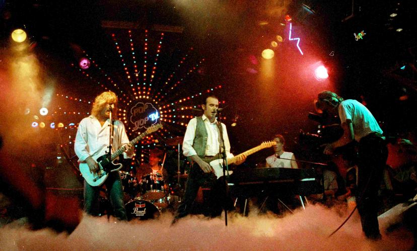 Popsjop TV - Status Quo